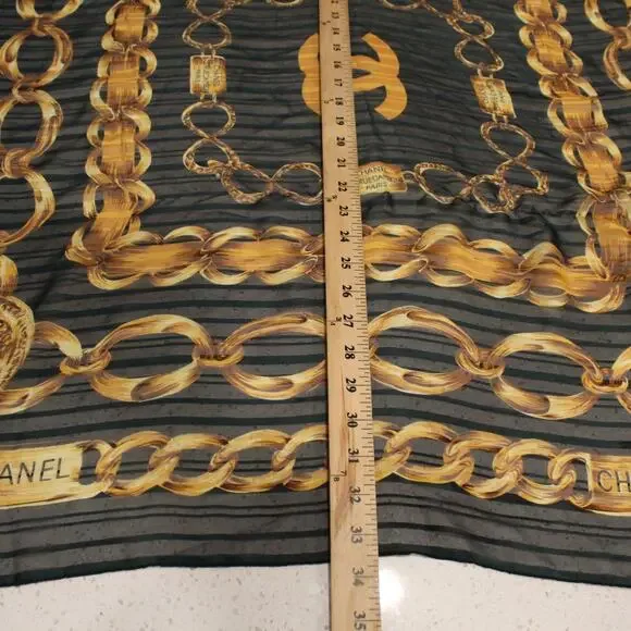Vintage Chanel Scarf Silk Chain Print Green Square 90s Old Money 36x36 - Picture 9 of 12